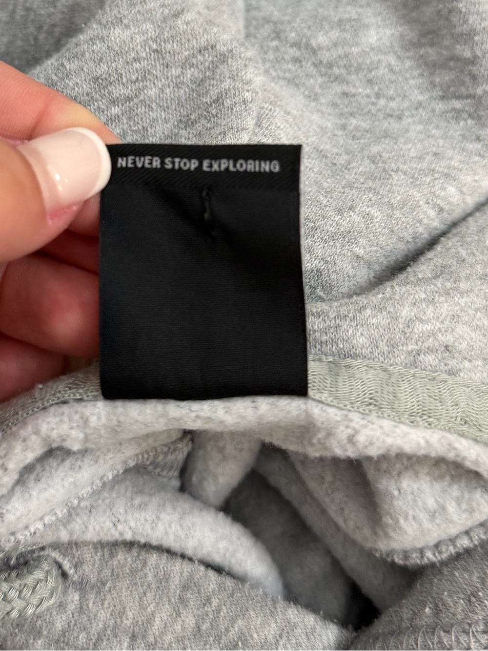 NEW The North Face Hoodie Gray Fleece Pullover Pink Logo Sweatshirt Size M - Picture 6 of 10